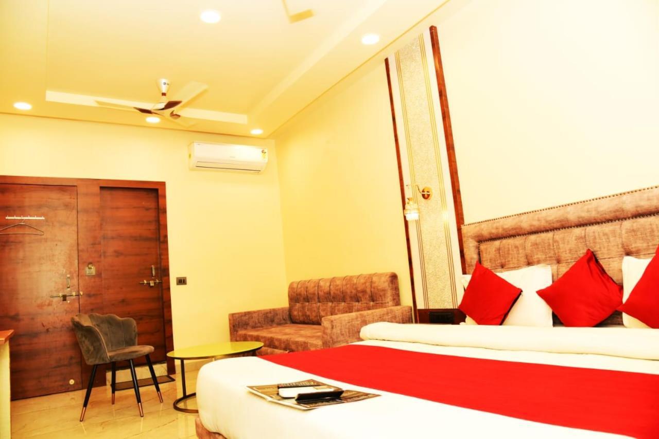 Satpura Inn'